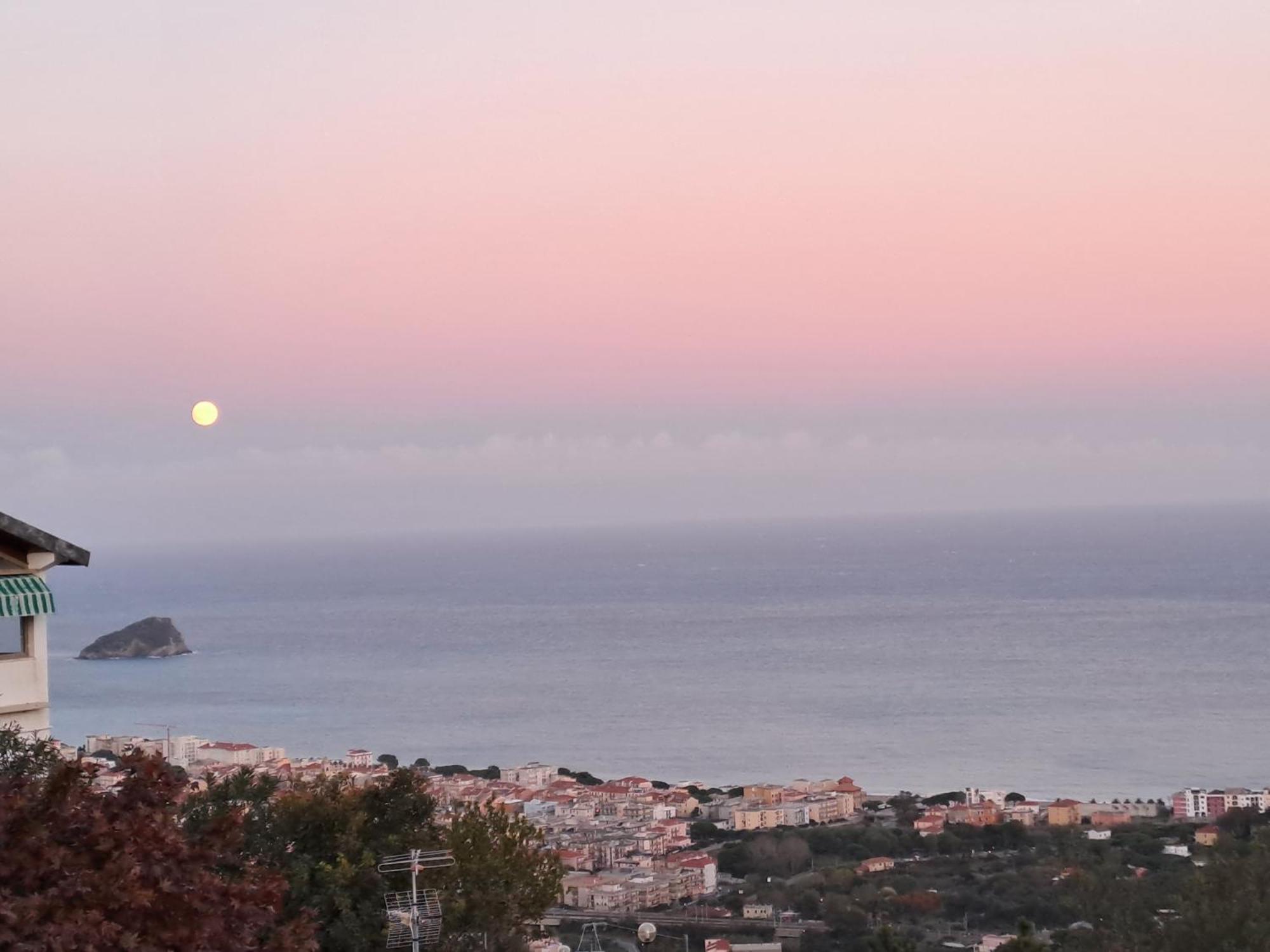 Bed and Breakfast Antemare Noli Exterior foto